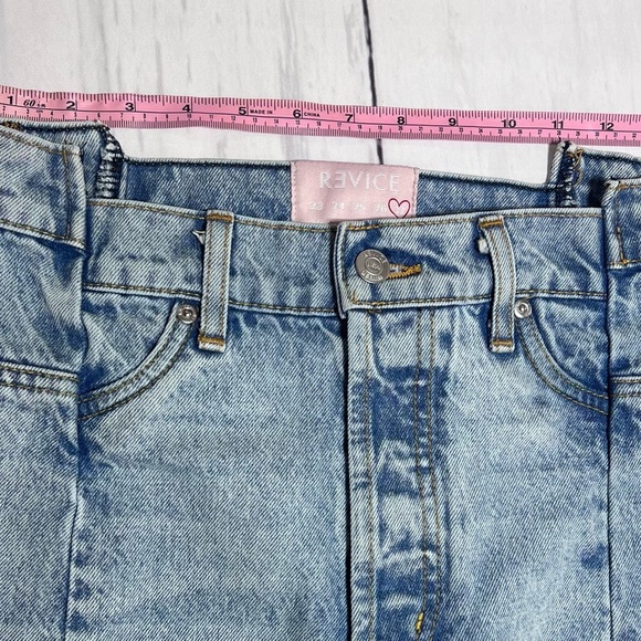 Revice Gemini Jeans - Picture 9 of 10